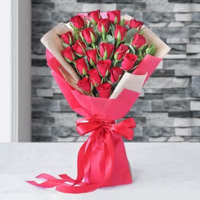 Heartfelt Roses - Box of Cake