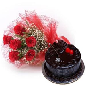 Red Rose N Truffle Cake